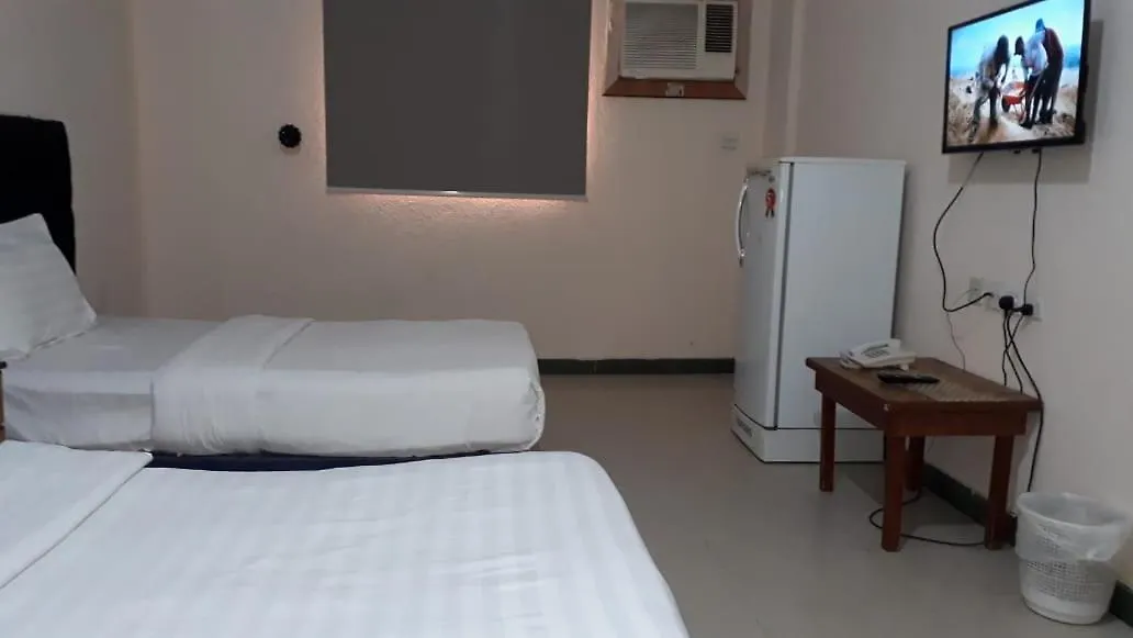 Al Quba Al Thahbia Aparthotel Ριάντ Σαουδική Αραβία